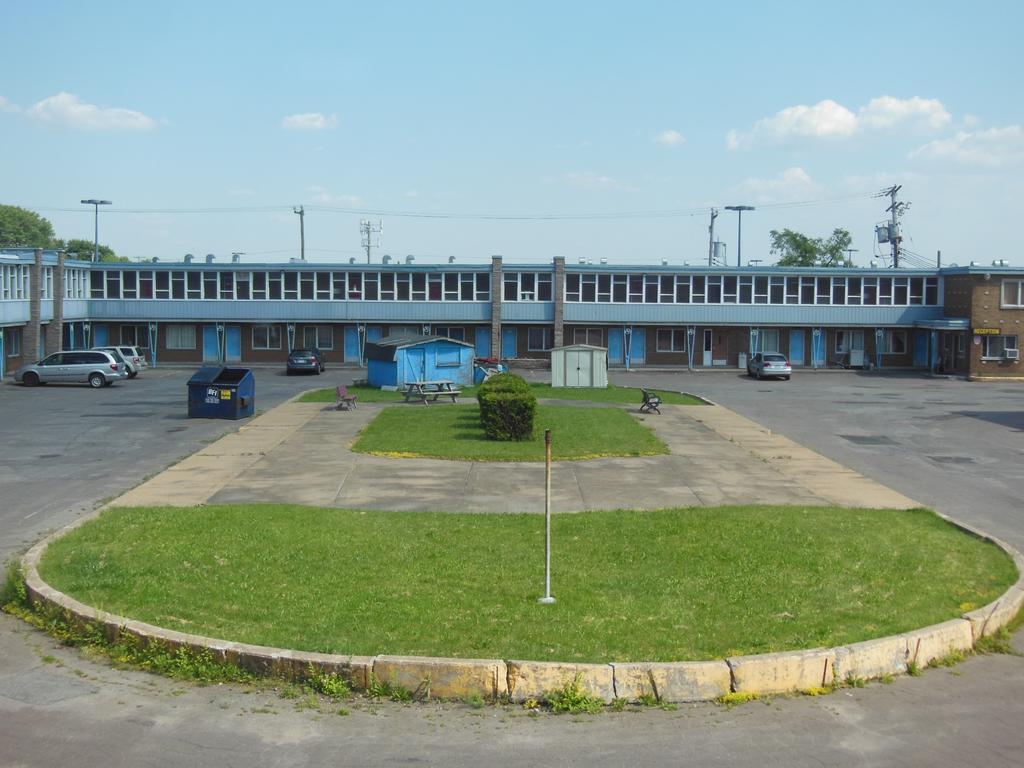 Motel Pierre Montréal Eksteriør bilde